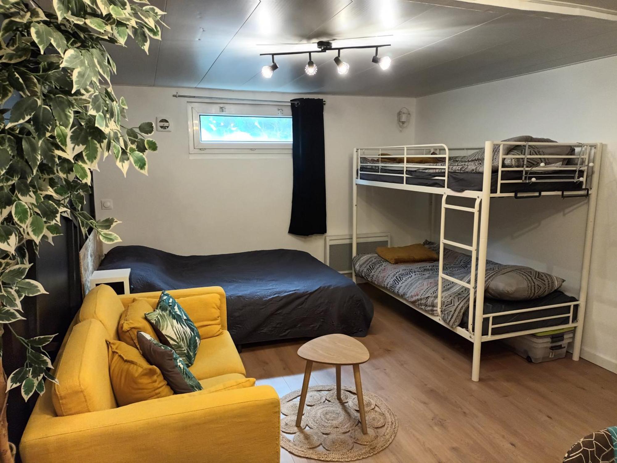 Appartement Tout Confort Le Fresne-Camilly Kültér fotó
