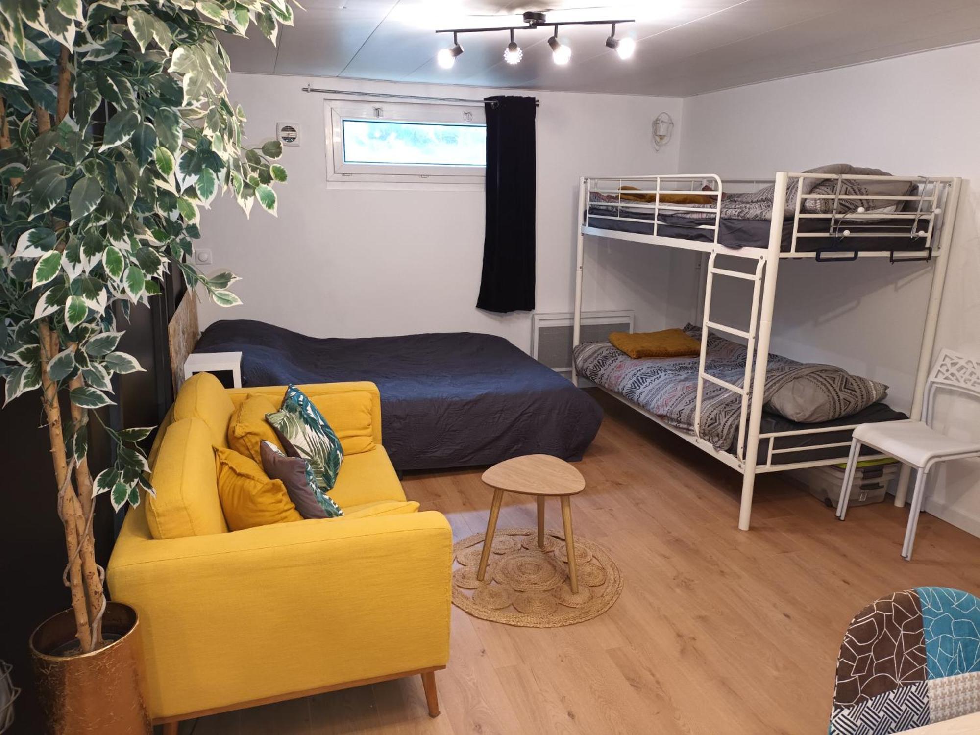 Appartement Tout Confort Le Fresne-Camilly Kültér fotó