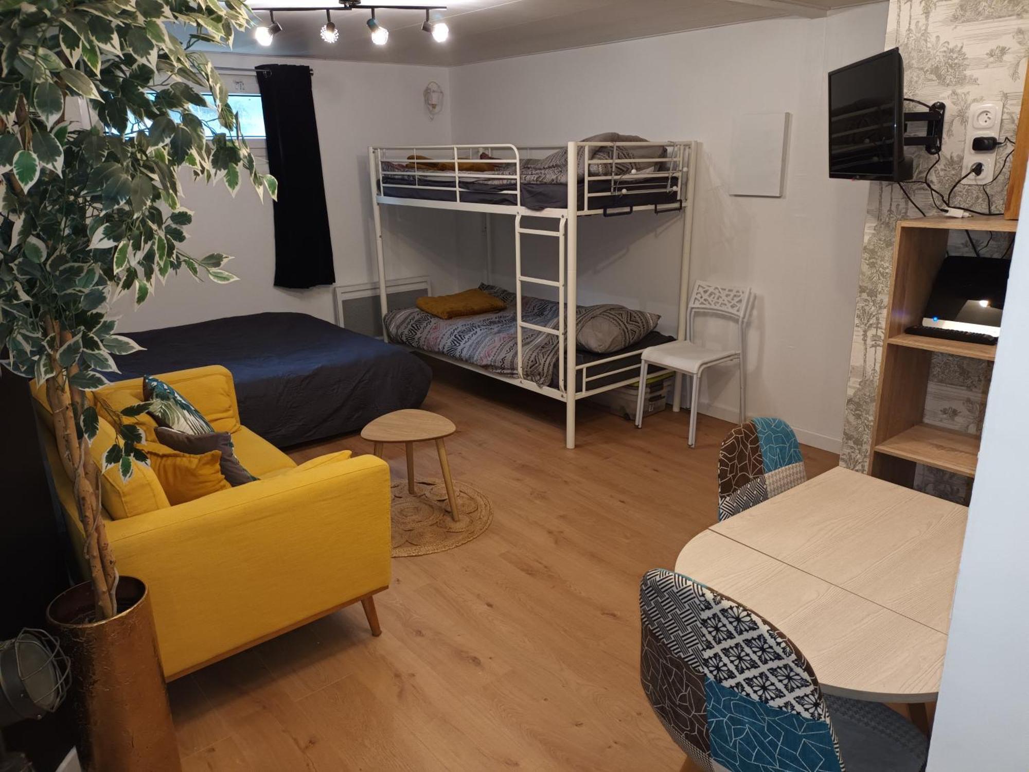 Appartement Tout Confort Le Fresne-Camilly Kültér fotó